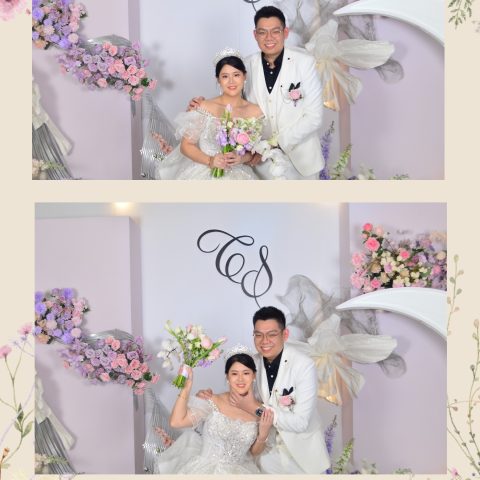 High-quality photo booth rental with props in Malaysia